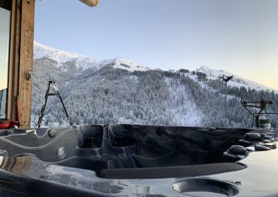 Installation d'un Spa 565 à La Clusaz en Haute-Savoie Be Well Canada SPA Savoie